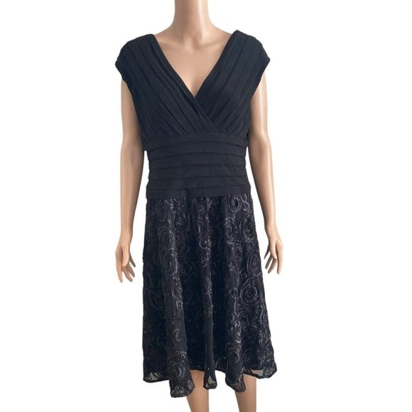 Adrianna Papell Dresses & Skirts - Adriana Papell Cocktail Dress Womens Size 16 Plus Size Black Lace